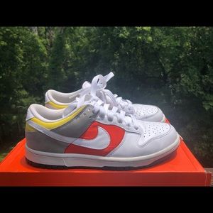 NIKE SB DUNK LOW WHITE/GREY/ORANGE/YELLOE SIZE 7.5